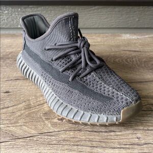 Yeezy Men’s Black Gray Sneakers size 8